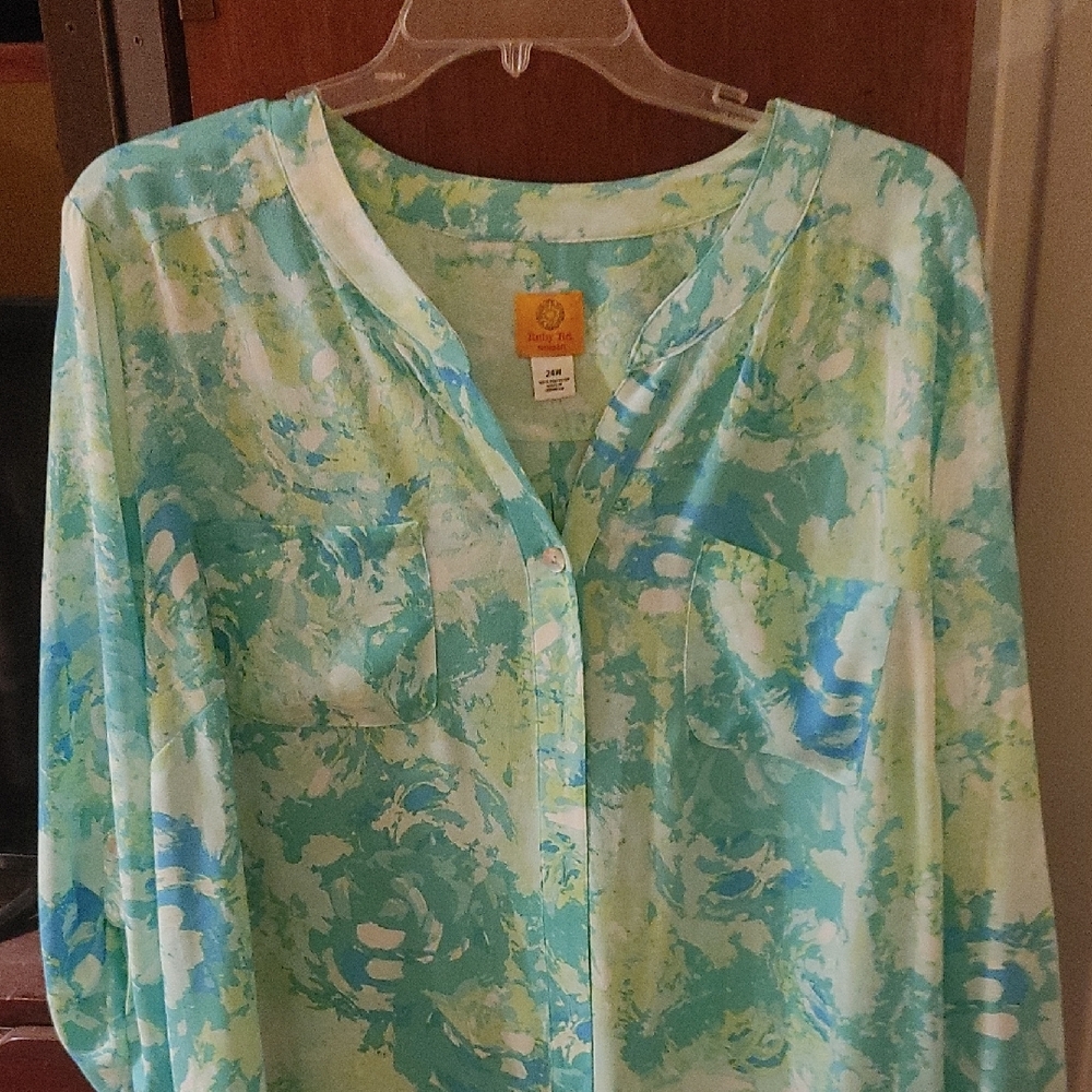 Ruby Rd. Turquoise and White Patterned Blouse